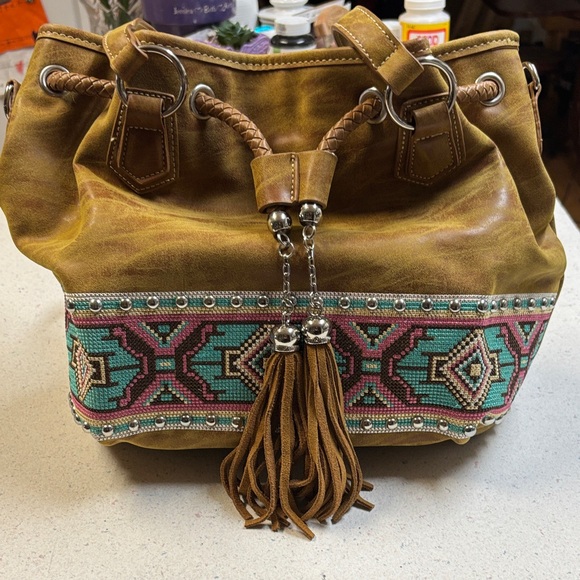 Blazin Roxx Tan and Teal Shoulder Bag with Tassel - Picture 1 of 10